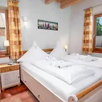 With 3 Bedrooms Holiday home *